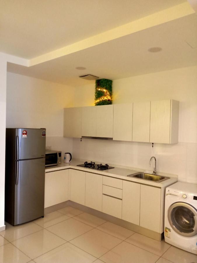 #4 Summer Studio - One South Seri Kembangan Buitenkant foto