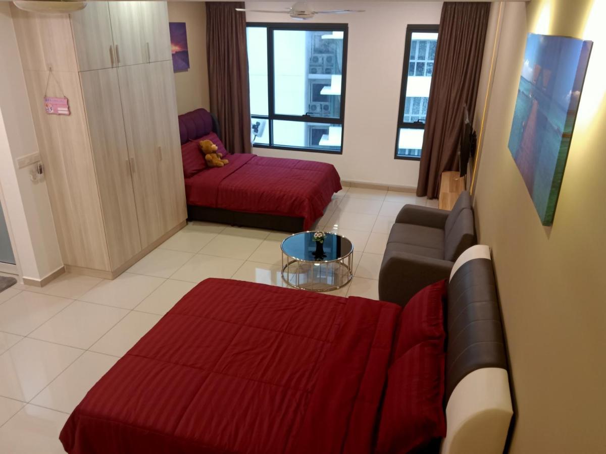 #4 Summer Studio - One South Seri Kembangan Buitenkant foto