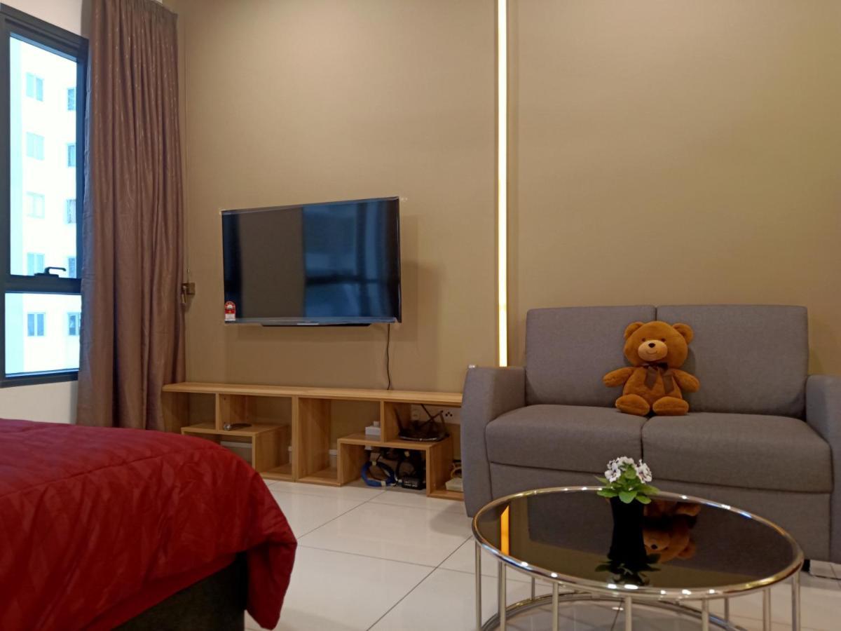 #4 Summer Studio - One South Seri Kembangan Buitenkant foto
